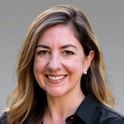 Christine Nurnberger head shot